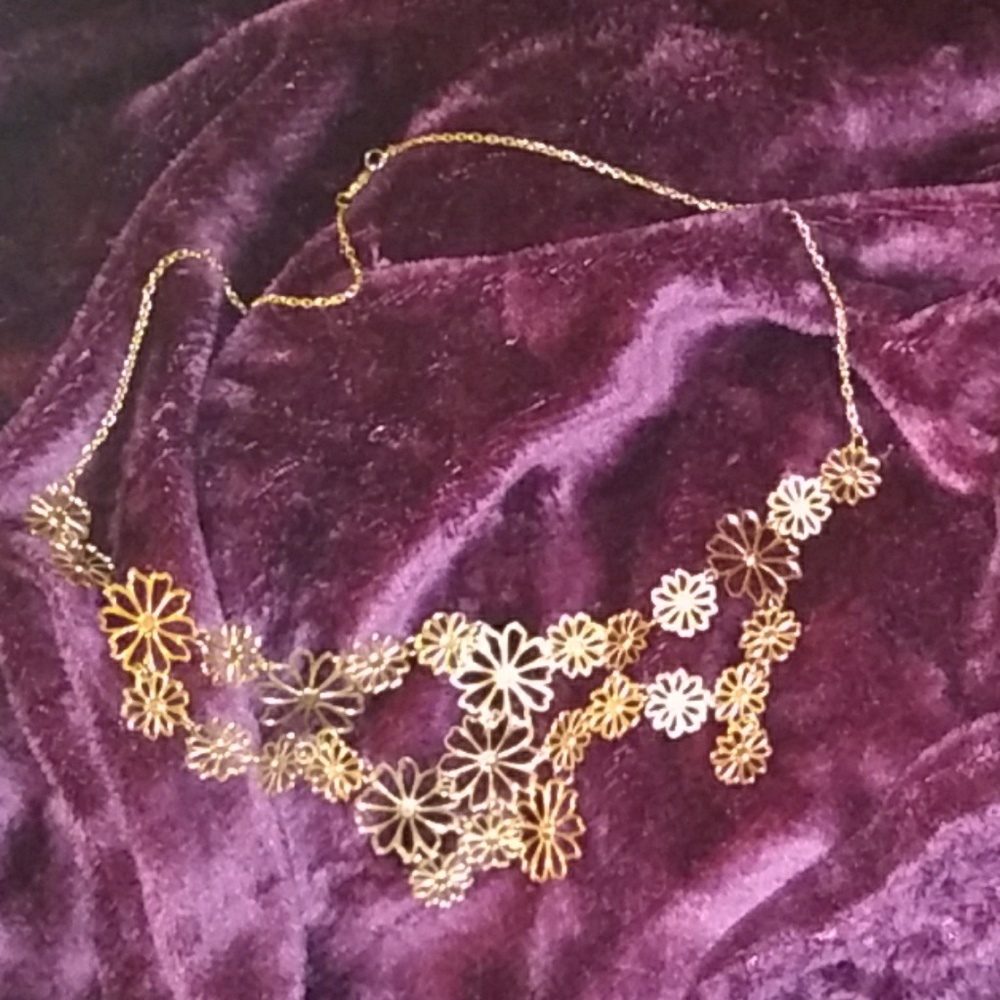 🌼 flower necklace🌸